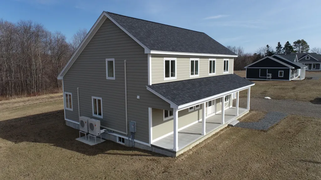 15 Lilac Lane Houlton ME 04730