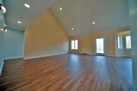 15 Lilac Lane Houlton ME 04730