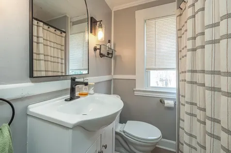 117 Lake Street Auburn ME 04210
