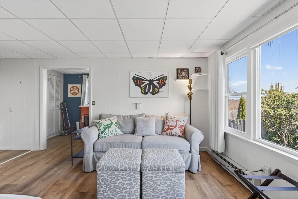 9 E Grand Avenue Scarborough ME 04074