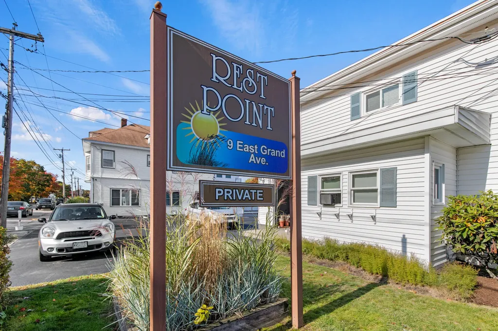 9 E Grand Avenue Scarborough ME 04074