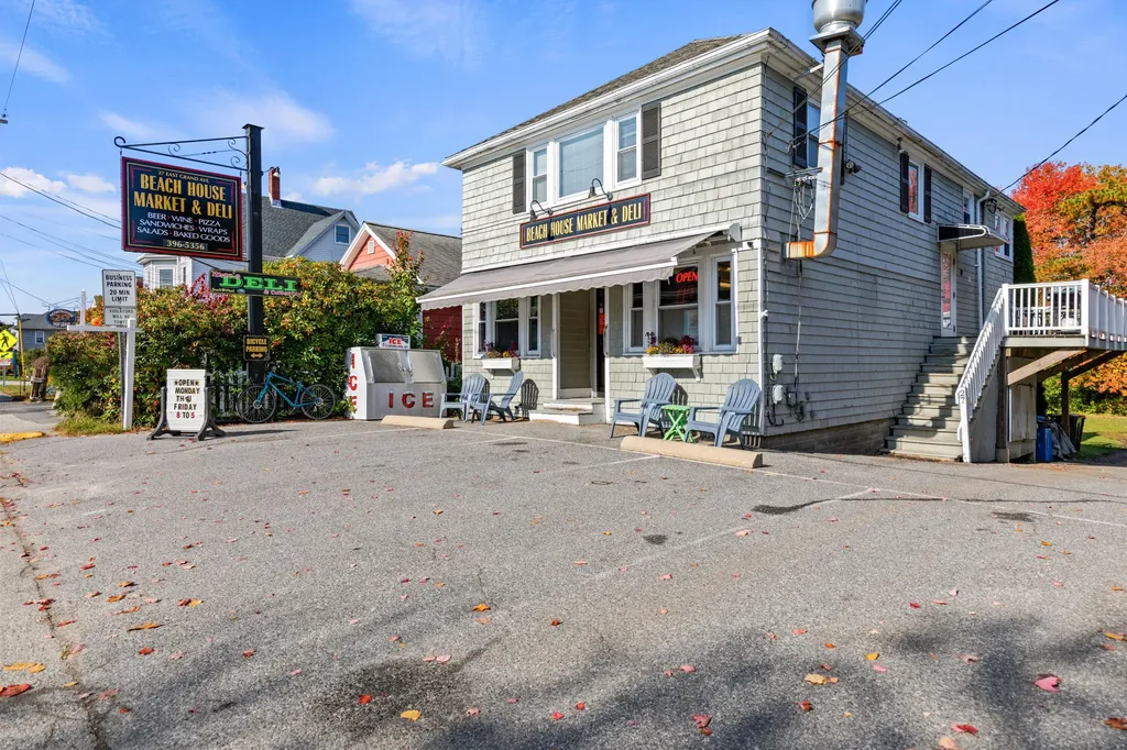 9 E Grand Avenue Scarborough ME 04074