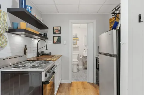9 E Grand Avenue Scarborough ME 04074