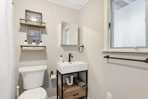 9 E Grand Avenue Scarborough ME 04074