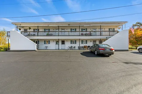 9 E Grand Avenue Scarborough ME 04074