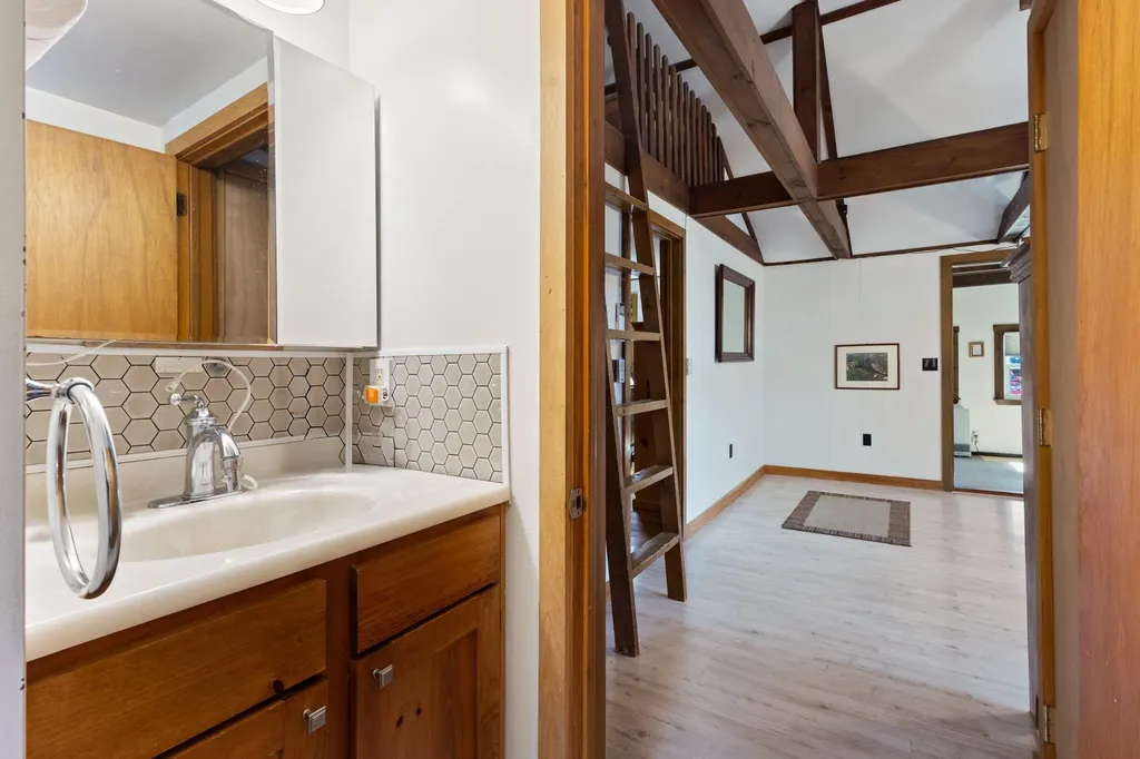 32 Northeast Road Waterboro ME 04087
