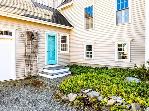 8 Chestnut Hill Camden ME 04843