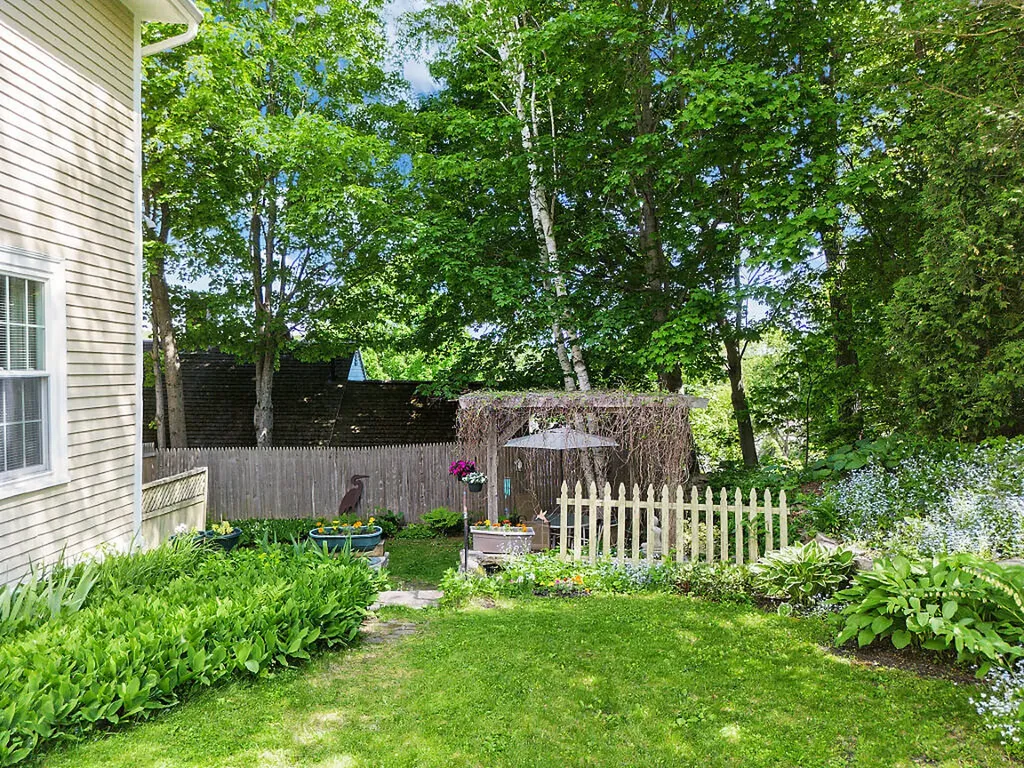 2 Warren Street Hallowell ME 04347