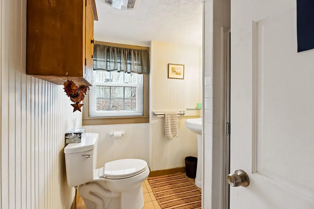 2 Warren Street Hallowell ME 04347