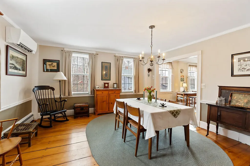 2 Warren Street Hallowell ME 04347