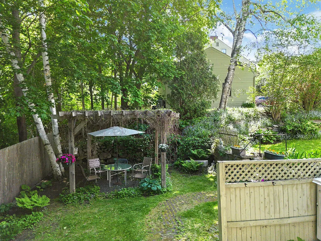 2 Warren Street Hallowell ME 04347
