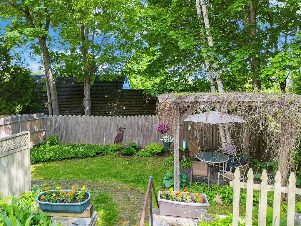 2 Warren Street Hallowell ME 04347