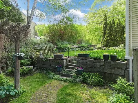 2 Warren Street Hallowell ME 04347