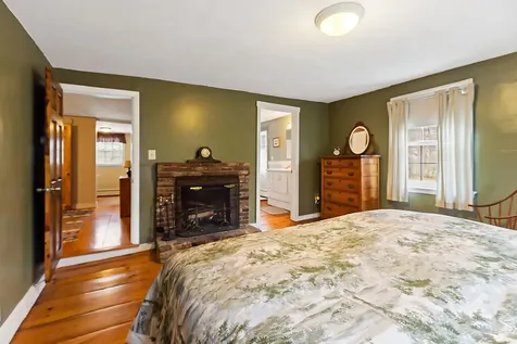 2 Warren Street Hallowell ME 04347