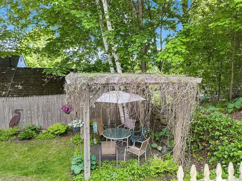 2 Warren Street Hallowell ME 04347