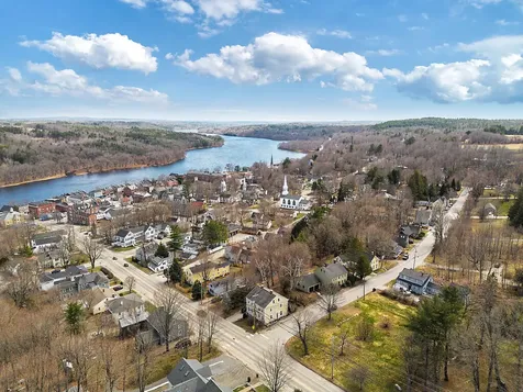 2 Warren Street Hallowell ME 04347