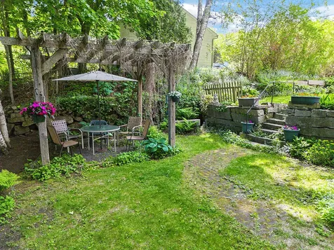 2 Warren Street Hallowell ME 04347