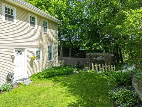 2 Warren Street Hallowell ME 04347