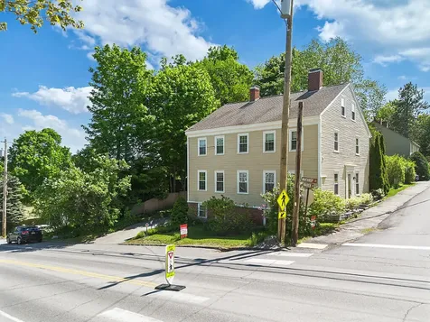 2 Warren Street Hallowell ME 04347