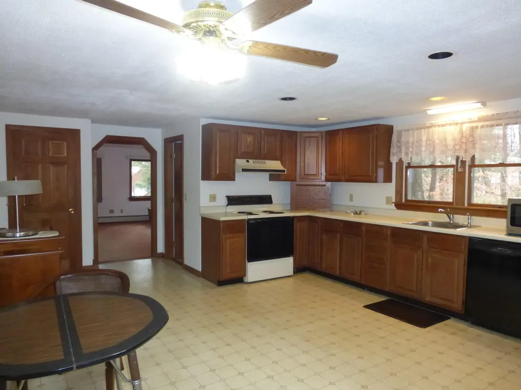 141 Lakewood Road Casco ME 04015