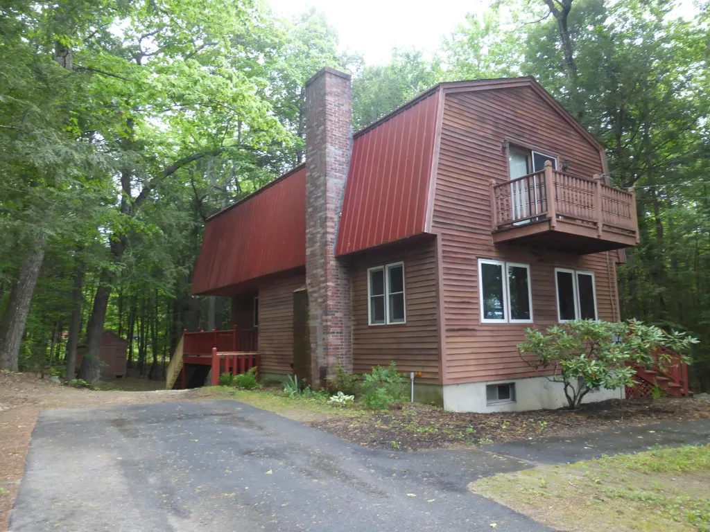 141 Lakewood Road Casco ME 04015