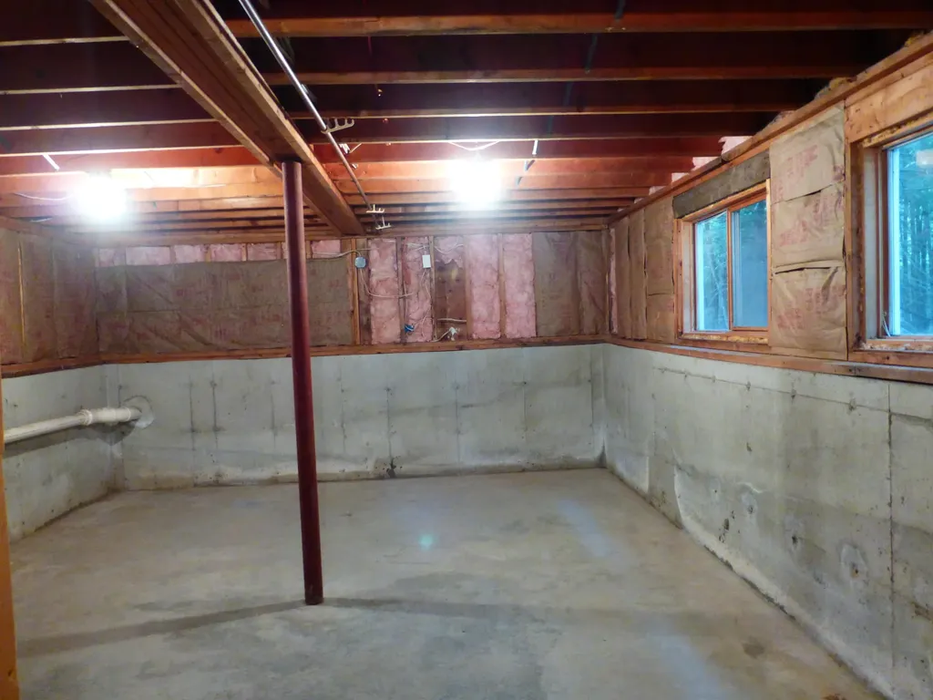 141 Lakewood Road Casco ME 04015