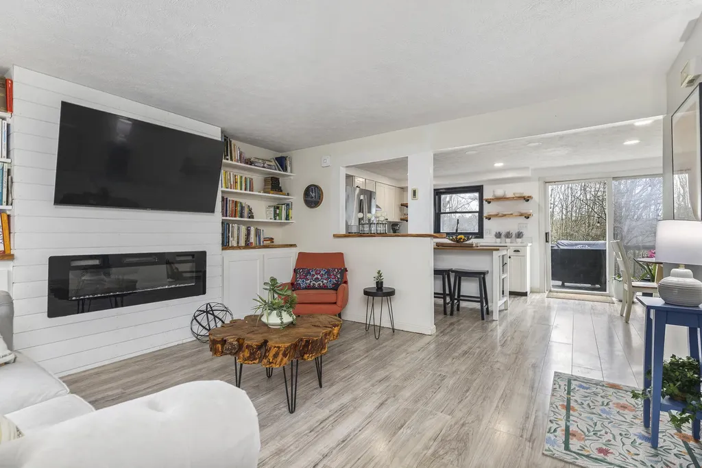 60 Brown Street Kennebunk ME 04043