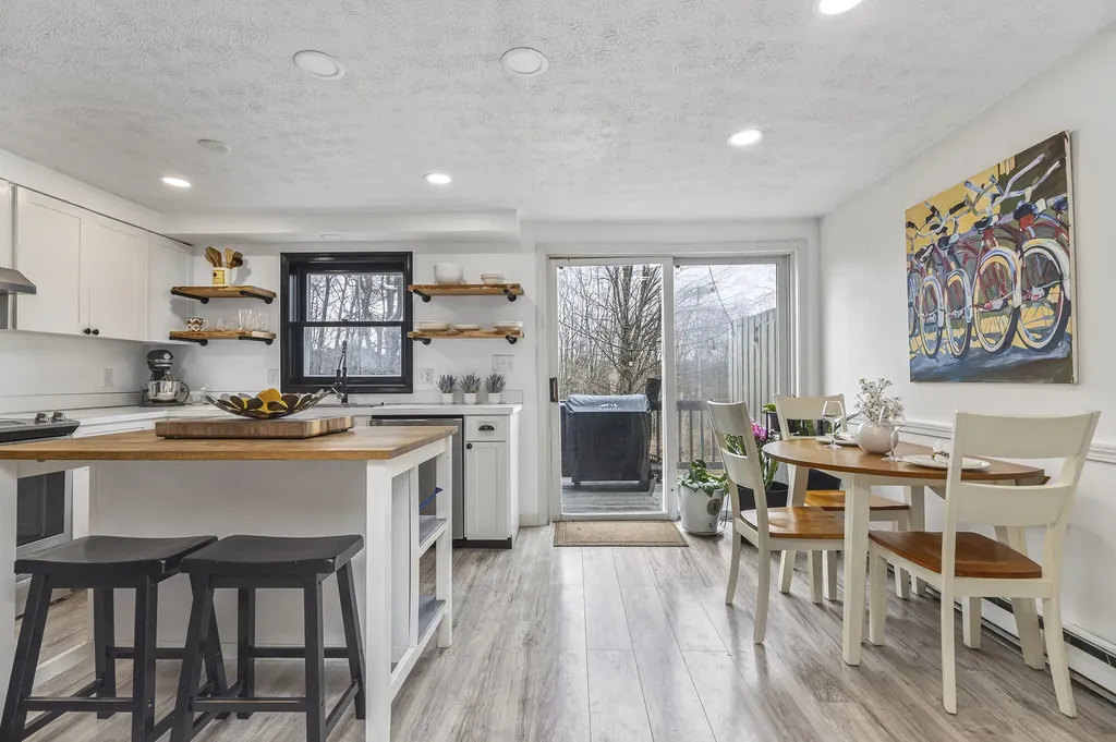 60 Brown Street Kennebunk ME 04043