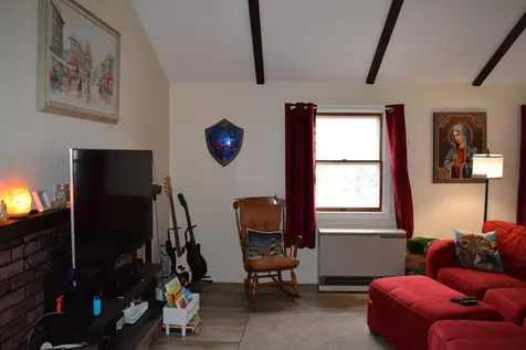 5 Weymouth Street Brunswick ME 04011