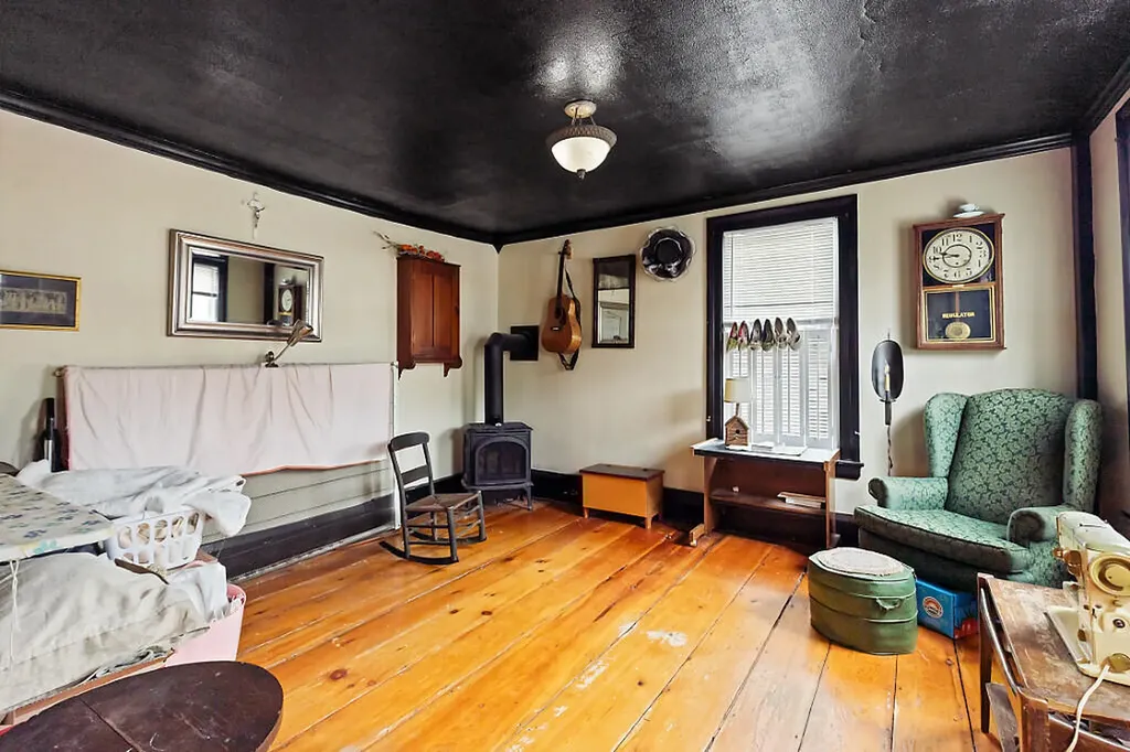 131 Brunswick Avenue Gardiner ME 04345