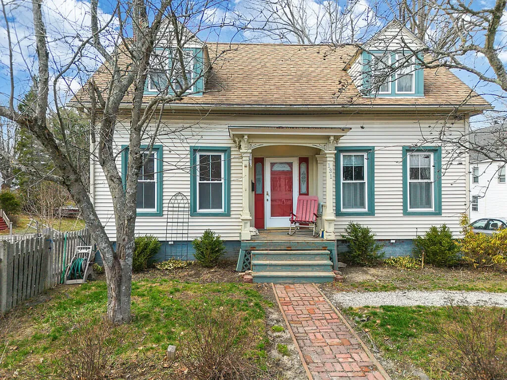 131 Brunswick Avenue Gardiner ME 04345