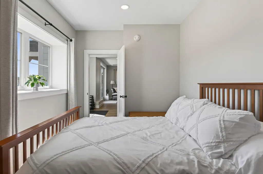 78 Owl's Nest Road Portland ME 04102