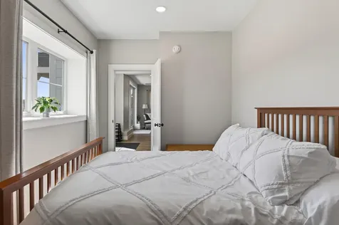 78 Owl's Nest Road Portland ME 04102