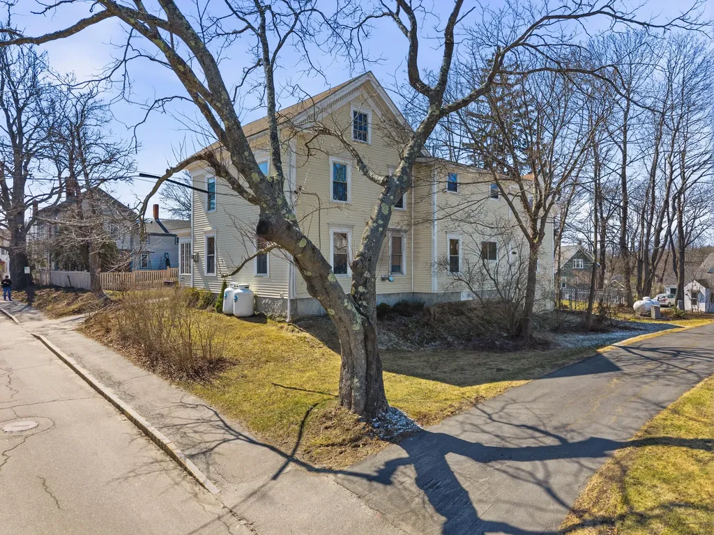48 Lincoln Street Bath ME 04530