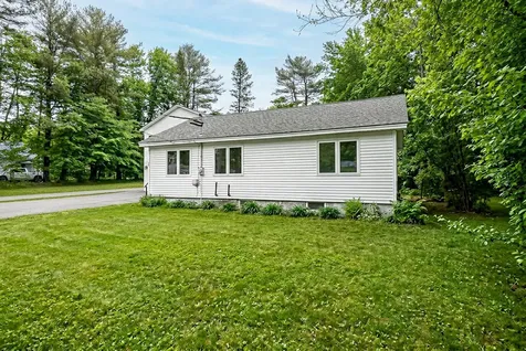28 Abbott Street Old Town ME 04468