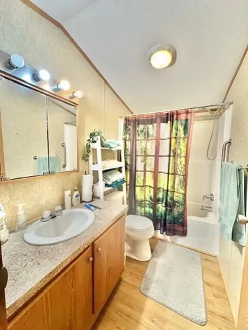 54 Golden Era Circle Alfred ME 04002