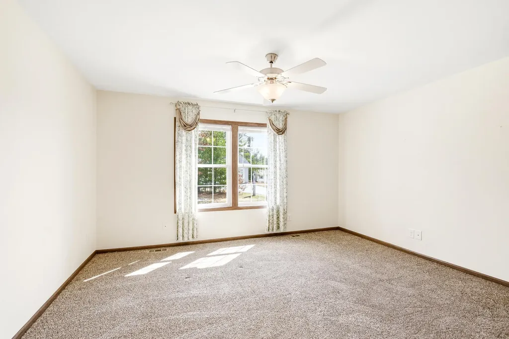 108 Country Way North Berwick ME 03906