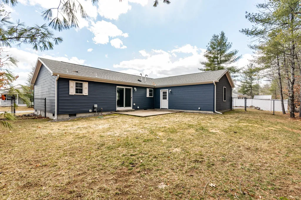 108 Country Way North Berwick ME 03906
