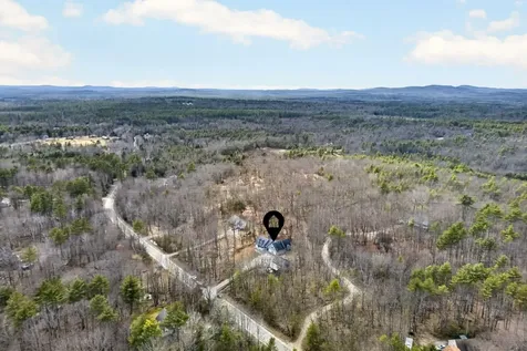 19 Deer Hill N Standish ME 04084