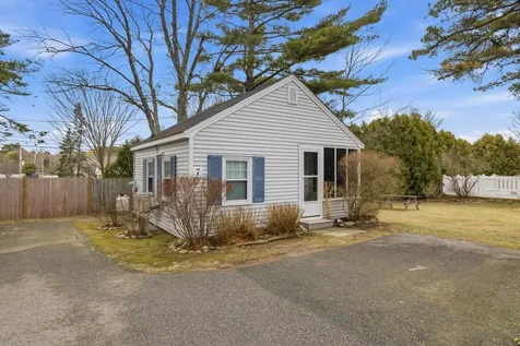1413 Post Road Wells ME 04090