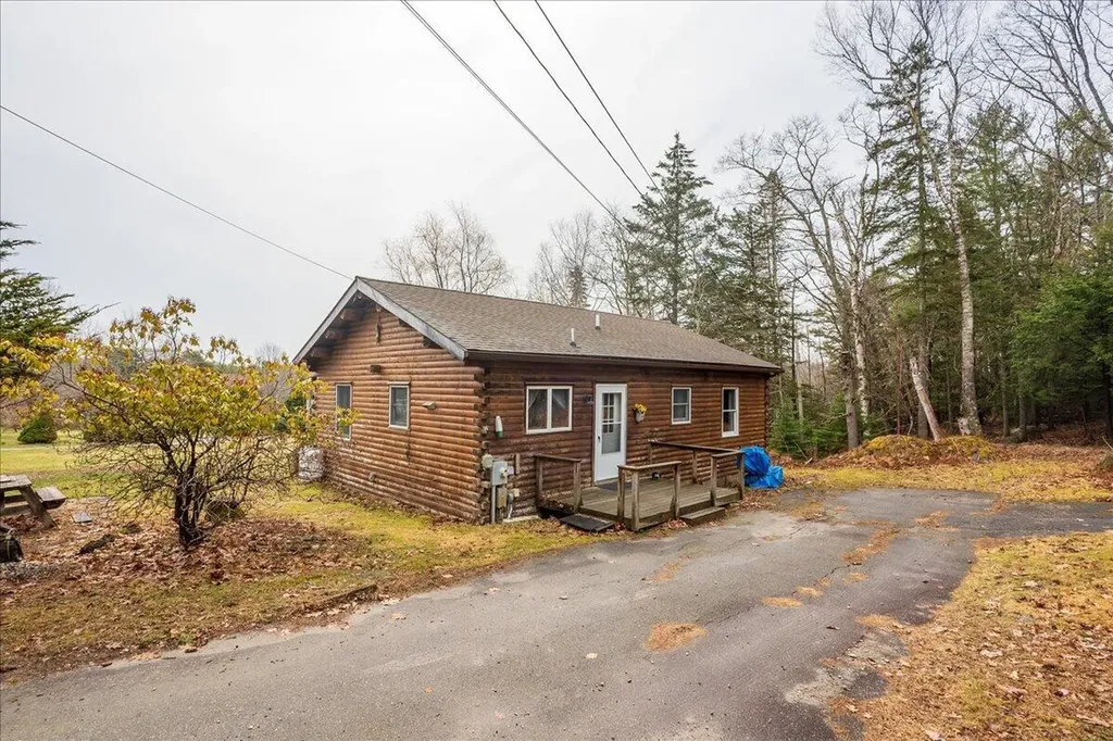 11 Warren Lane Boothbay Harbor ME 04538