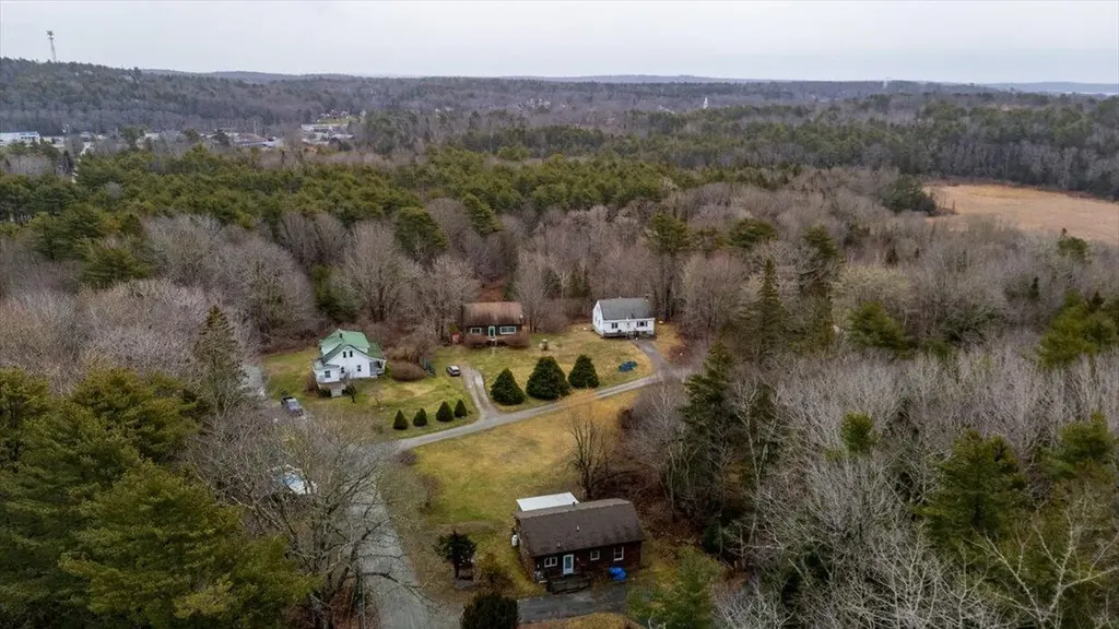 11 Warren Lane Boothbay Harbor ME 04538