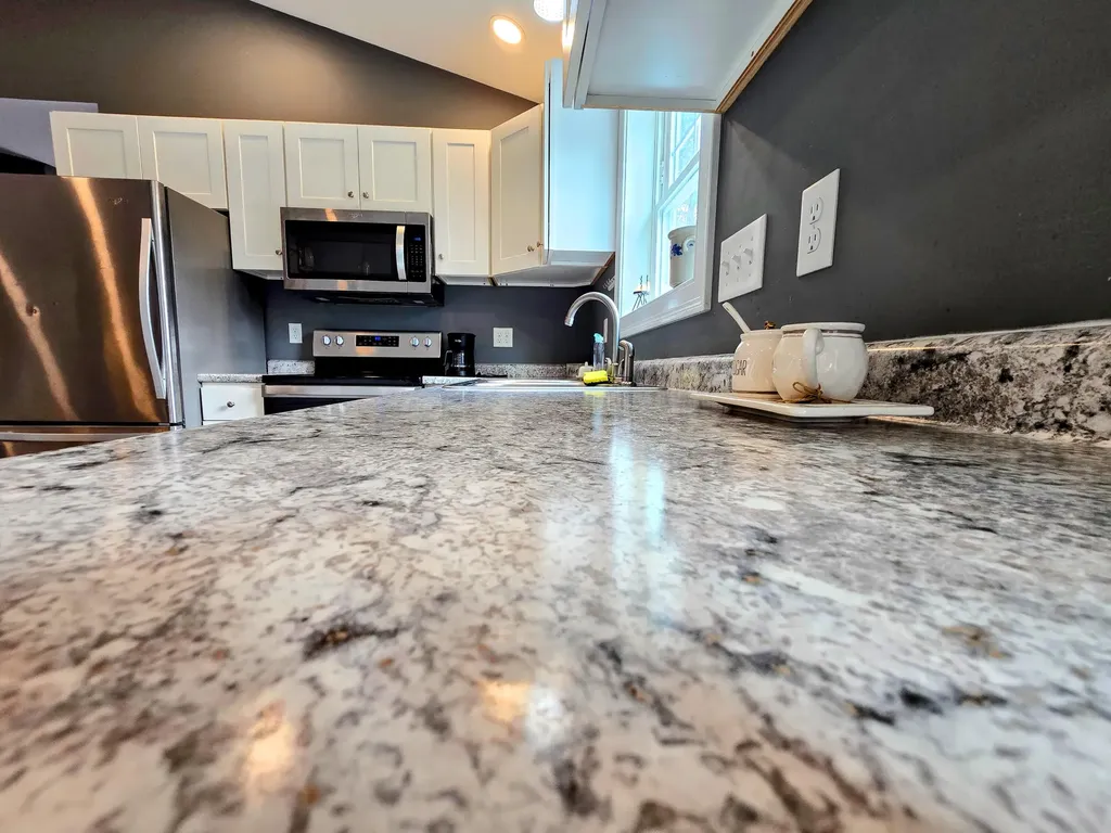 976 Park Street Paris ME 04281