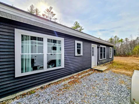 976 Park Street Paris ME 04281