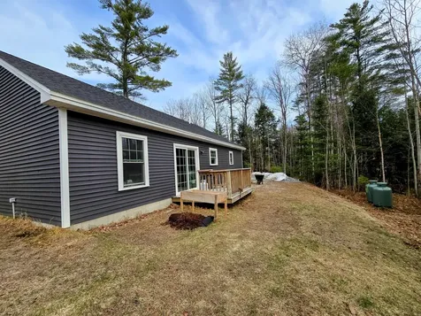 976 Park Street Paris ME 04281