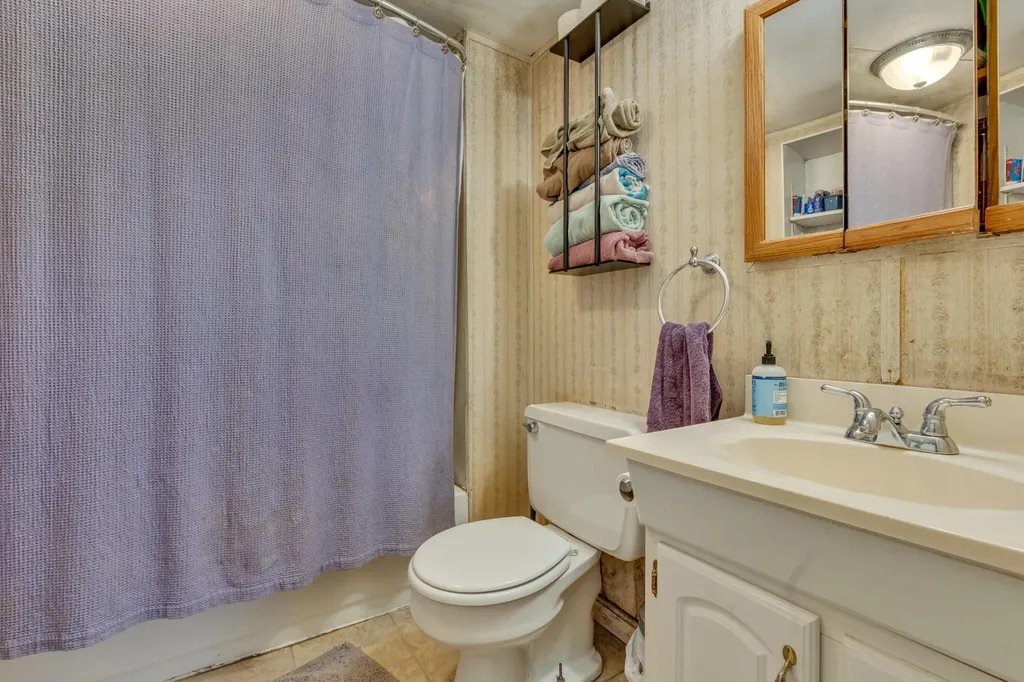 408 Gray Road Falmouth ME 04105