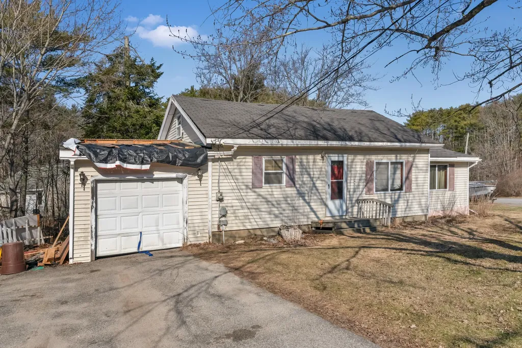 408 Gray Road Falmouth ME 04105