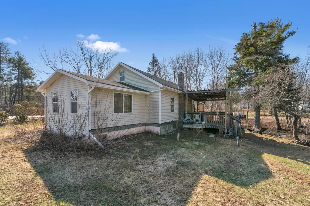 408 Gray Road Falmouth ME 04105