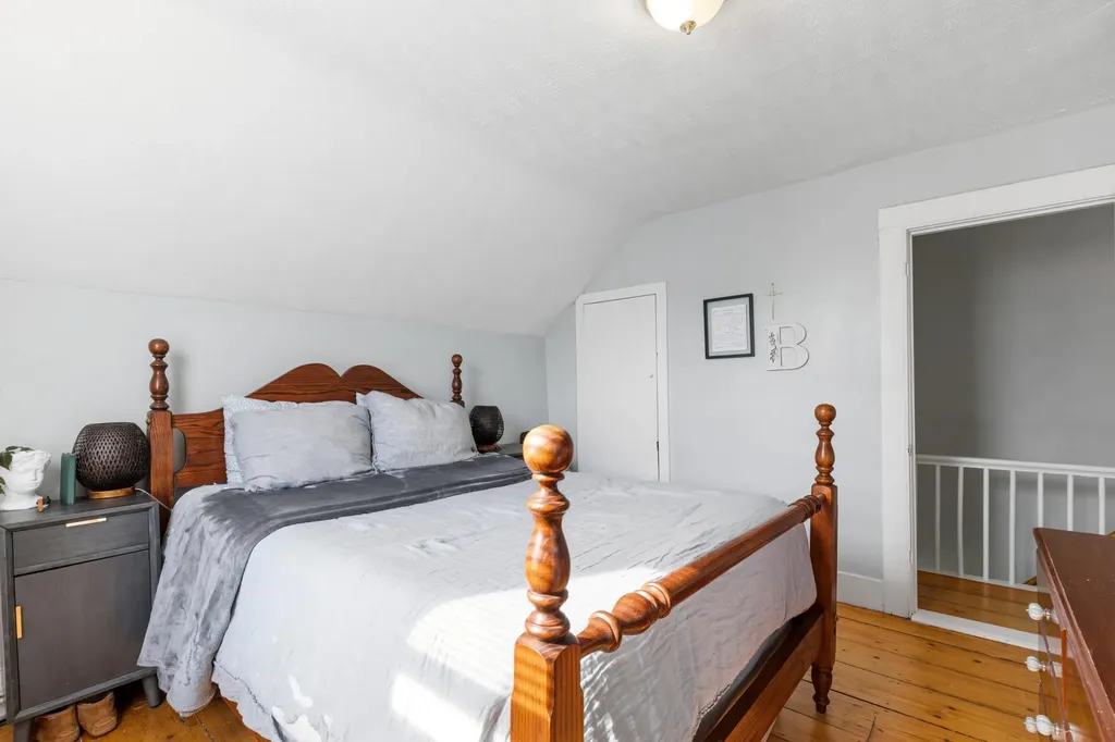 7 Union Street Saco ME 04072