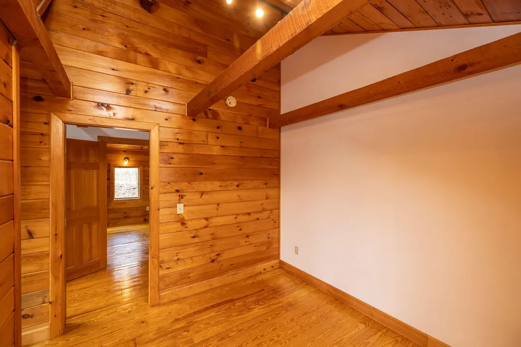 318 Hatchet Mountain Road Hope ME 04847